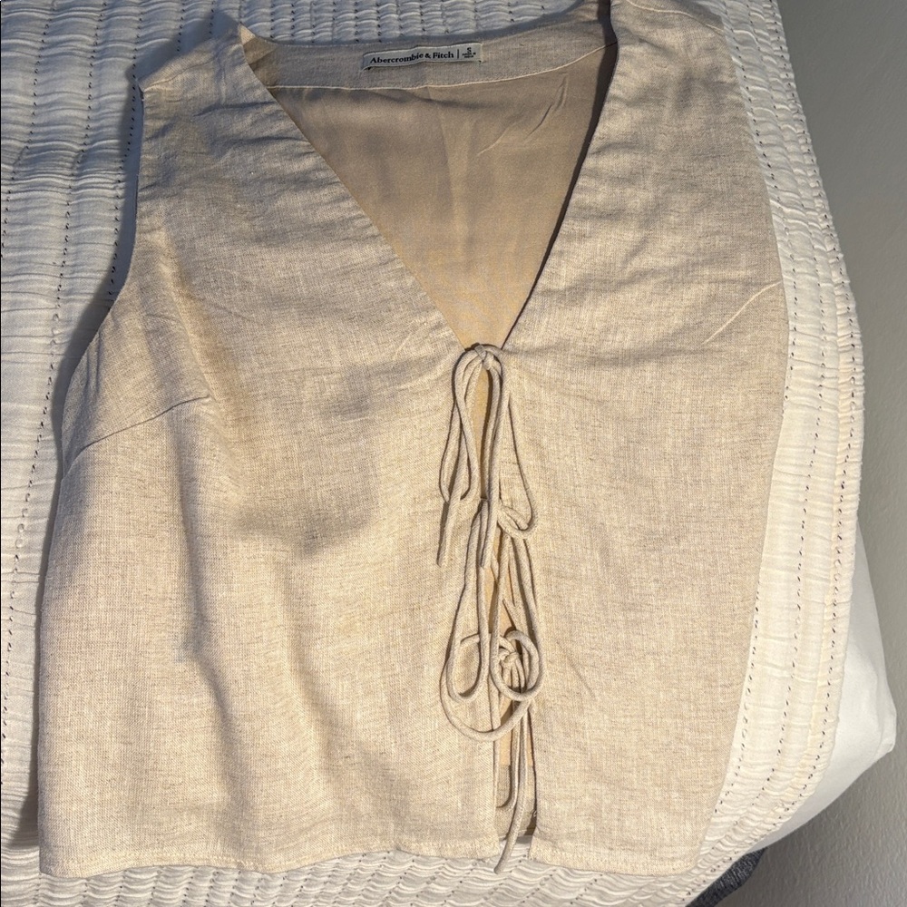 Abercrombie & Fitch linen blend tie front vest top | size S